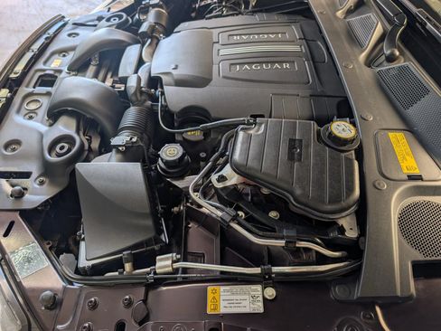 Used 2011 Jaguar XJ L RWD image 34