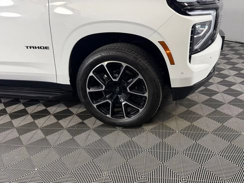 Used 2026 Chevrolet Tahoe RST RWD image 12