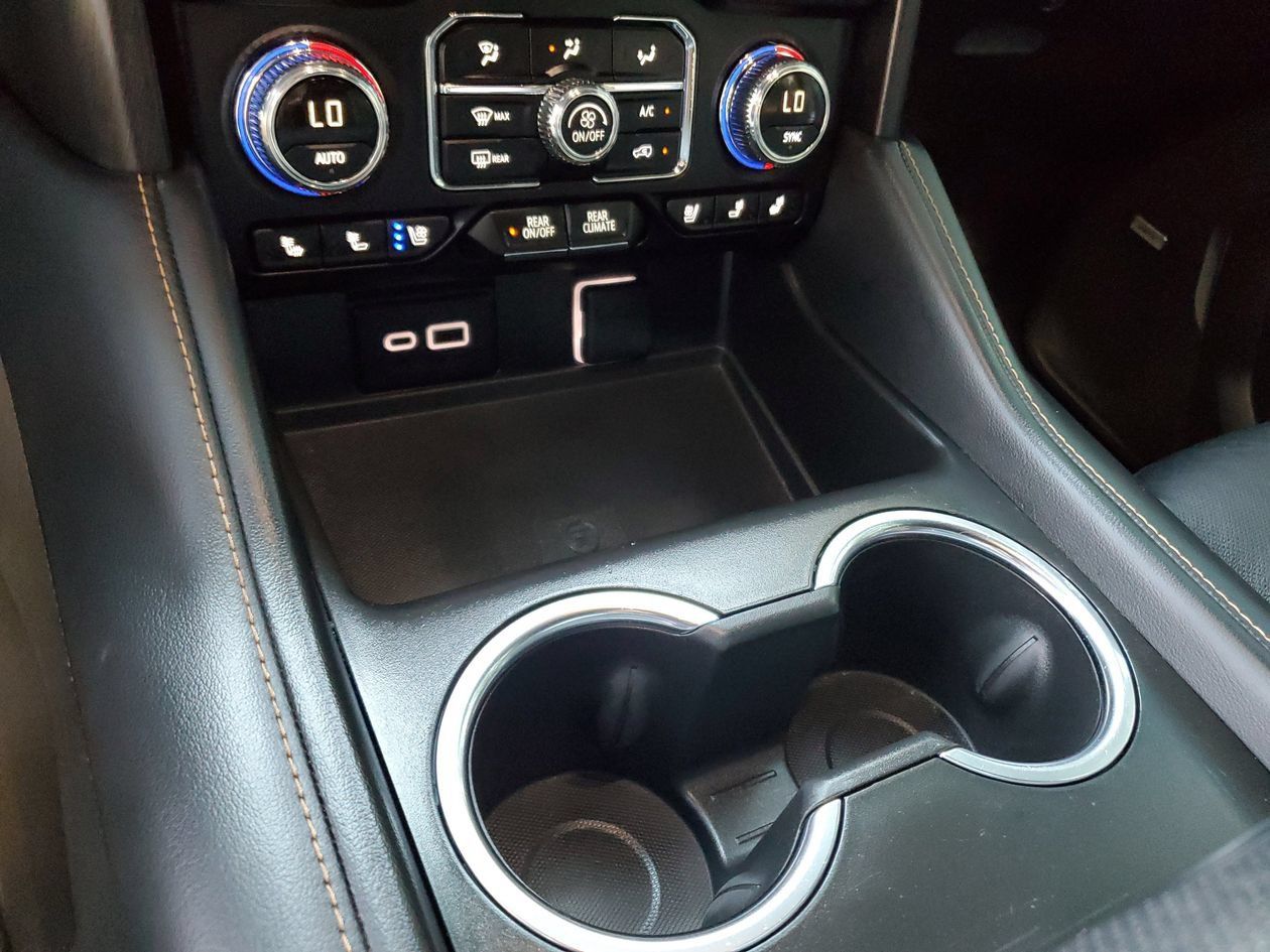 Used 2024 GMC Yukon AT4 w/ AT4 Premium Package AWD/4WD image 23