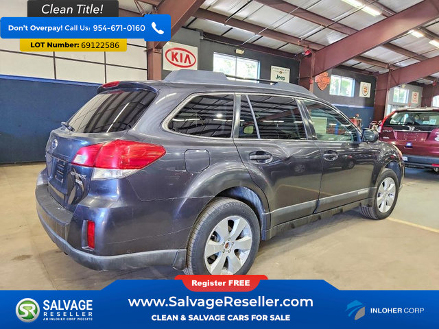 Used 2012 Subaru Outback 2.5i Premium w/ All-Weather Pkg AWD/4WD image 4