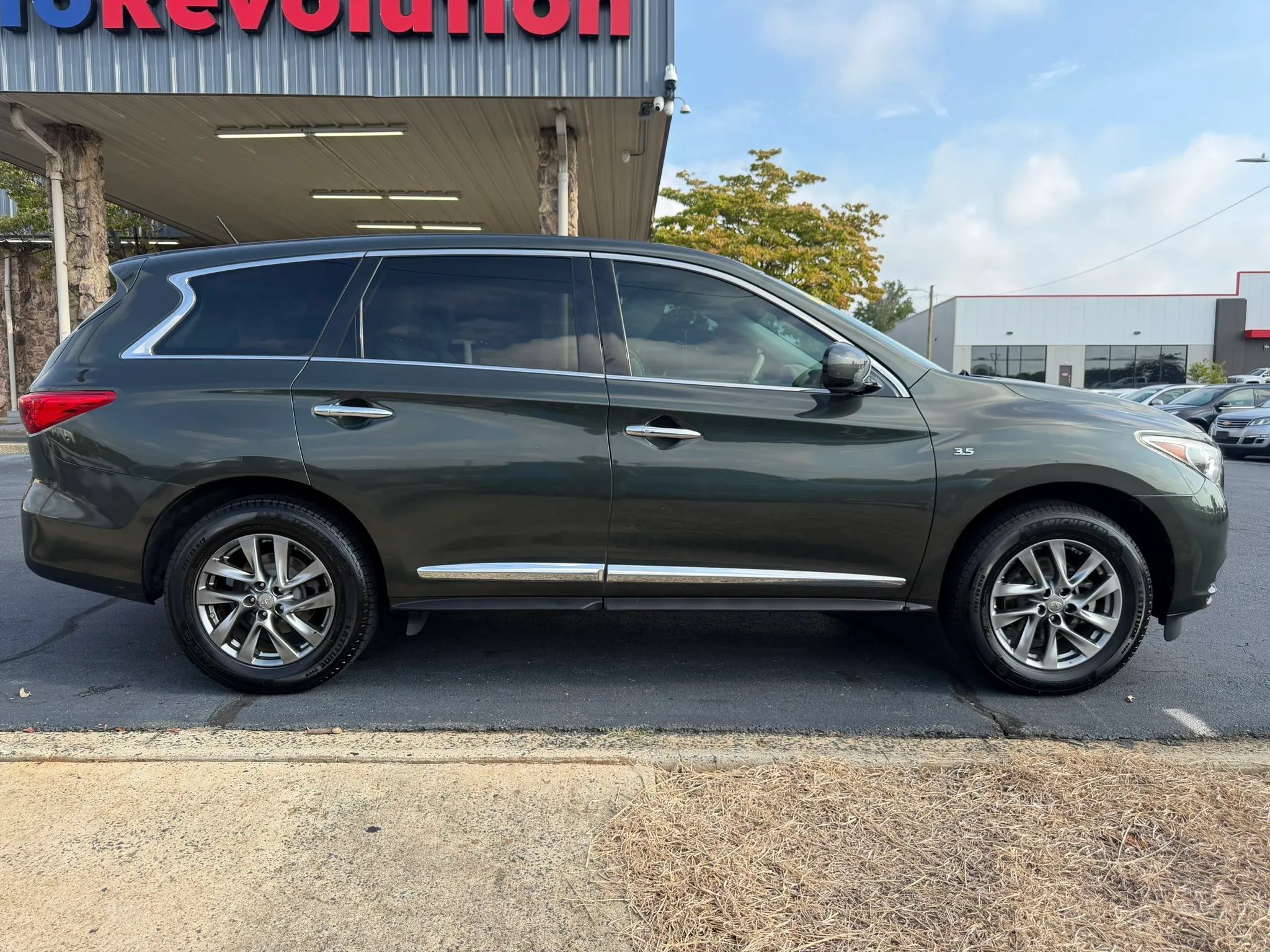 Used 2014 INFINITI QX60 Luxe w/ Premium Package AWD/4WD image 8