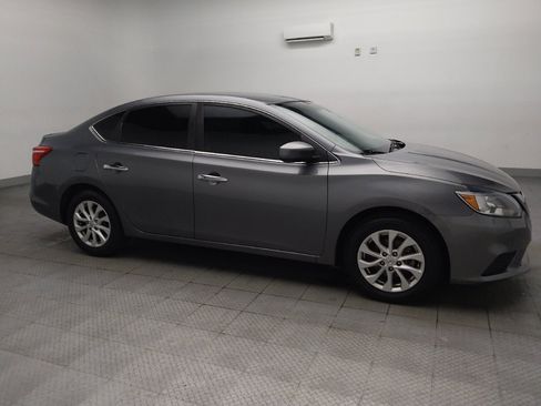 Used 2019 Nissan Sentra SV FWD image 11