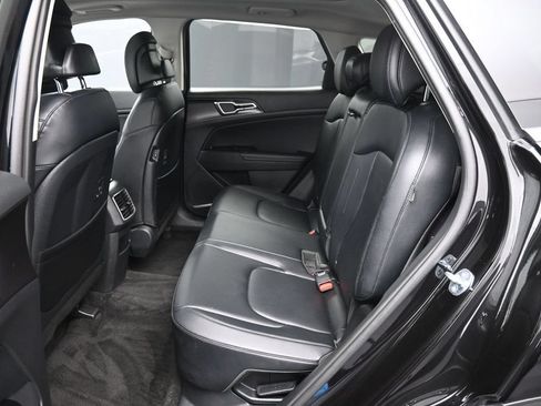 Certified 2025 Kia Sportage EX w/ EX Premium Package AWD/4WD image 21