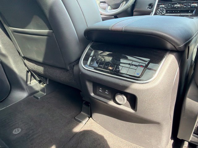 Used 2025 Nissan Armada Platinum AWD/4WD image 24