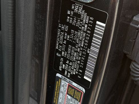 Certified 2024 Kia Sorento S AWD/4WD image 39