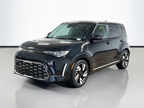 Used 2023 Kia Soul GT-Line w/ GT-Line Technology Package image 3