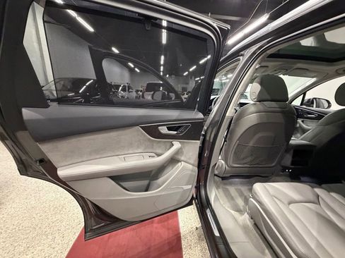 Used 2020 Audi Q7 3.0T Prestige AWD/4WD image 24