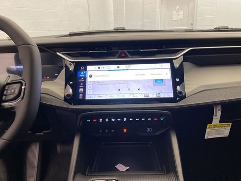 New 2026 Jeep Cherokee Laredo AWD/4WD image 14