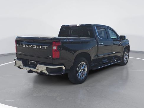 Certified 2021 Chevrolet Silverado 1500 LTZ w/ Technology Package AWD/4WD image 3