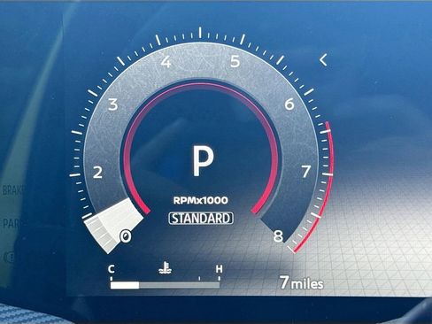 New 2025 Nissan Kicks SR image 12