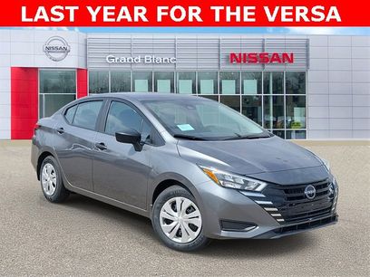 New 2025 Nissan Versa S w/ Trunk Package