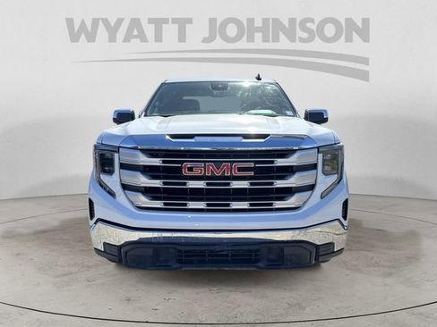Used 2024 GMC Sierra 1500 SLE image 8