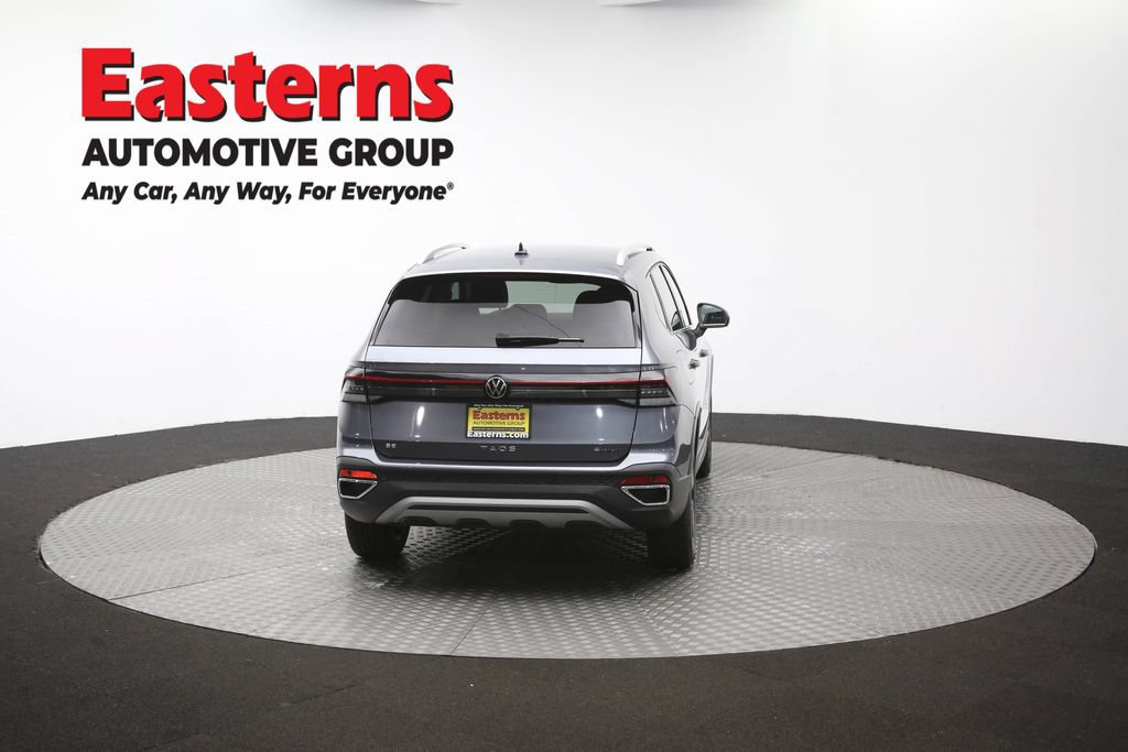Used 2025 Volkswagen Taos SE AWD/4WD image 36