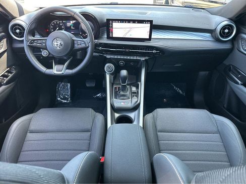 Used 2024 Alfa Romeo Tonale Ti image 4