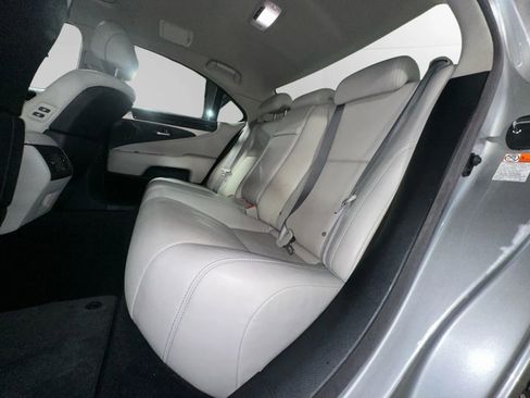 Used 2017 Lexus LS 460 F Sport image 18