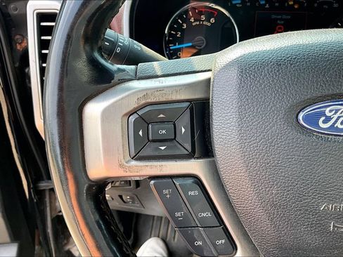 Used 2018 Ford F150 Platinum AWD/4WD image 17