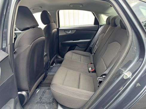 Used 2020 Kia Forte LXS FWD image 32