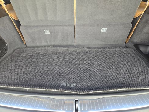 Used 2024 Jeep Grand Cherokee L Summit image 36