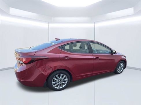 Used 2016 Hyundai Elantra SE w/ Option Group 02 FWD image 4