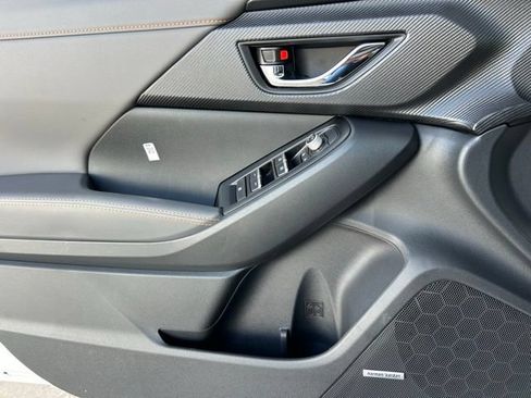 New 2025 Subaru Crosstrek 2.5i Limited w/ Crosstrek Mirror Package AWD/4WD image 11