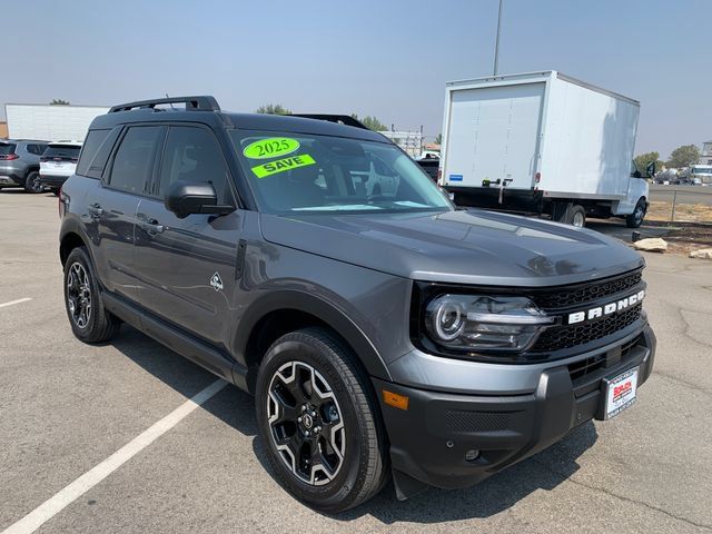 Used 2025 Ford Bronco Sport Outer Banks w/ Outer Banks Tech Package+ AWD/4WD image 4