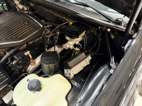 Used 1995 Cadillac Fleetwood Brougham RWD image 75