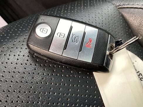 Used 2016 Kia Sorento EX w/ EX Touring Package AWD/4WD image 30