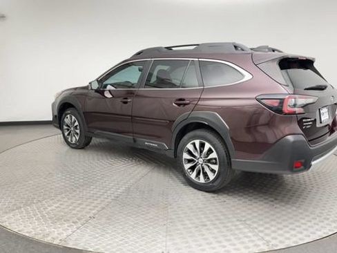 Used 2023 Subaru Outback Limited AWD/4WD image 4