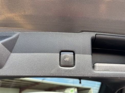 Used 2023 Ford Escape Active image 20