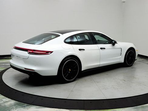 Used 2018 Porsche Panamera Turbo w/ Sport Package AWD/4WD image 5