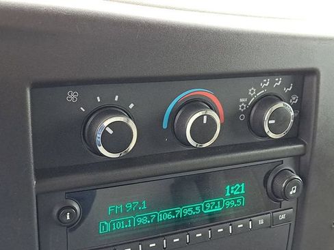 Used 2022 GMC Savana 3500 w/ Power Convenience Package image 12