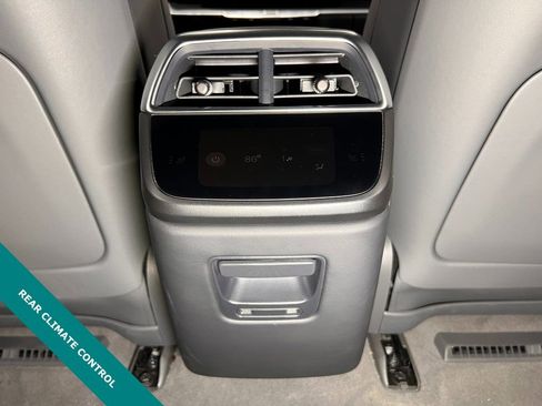 Used 2025 Lucid Air Touring image 10