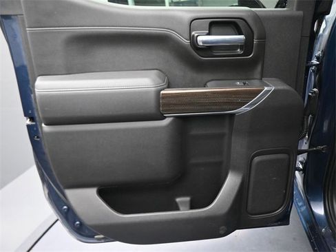 Used 2021 Chevrolet Silverado 1500 LT Trail Boss w/ Bed Protection Package image 15