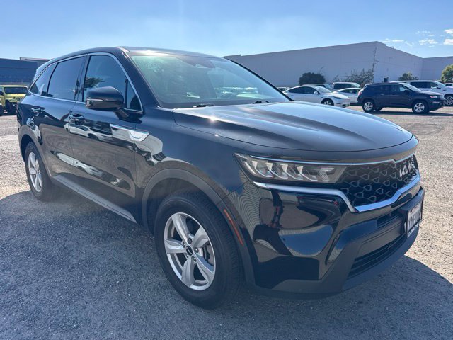 Used 2022 Kia Sorento LX FWD image 3