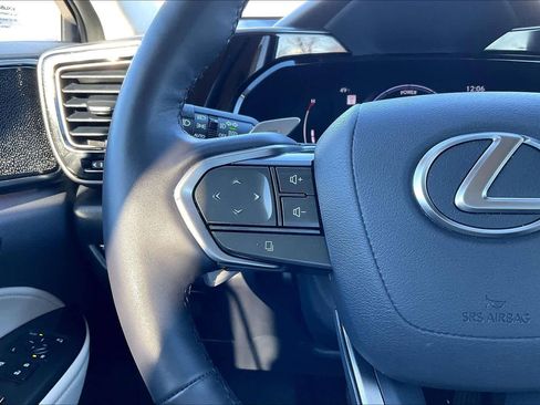 Used 2025 Lexus NX 300h AWD w/ Luxury Package image 23