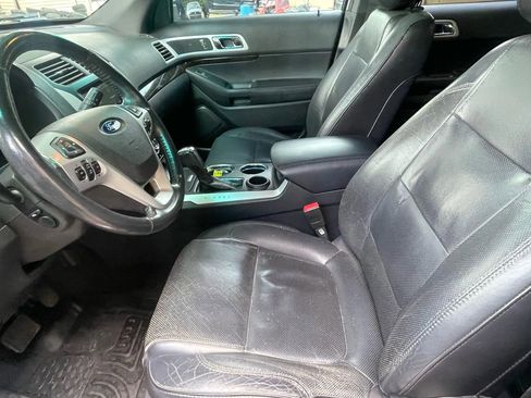 Used 2013 Ford Explorer Limited image 18