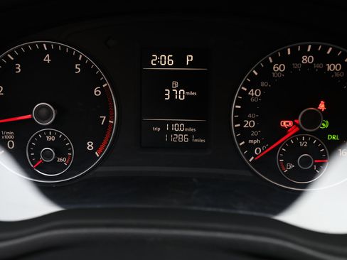 Used 2015 Volkswagen Passat 1.8T Limited Edition image 22