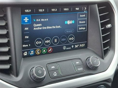 Used 2022 GMC Acadia SLE w/ Driver Convenience Package image 18