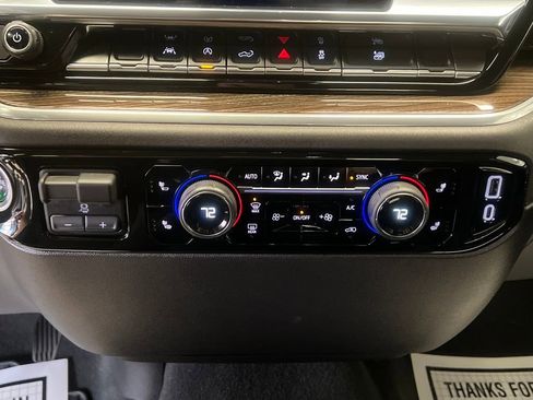 Used 2025 Chevrolet Silverado 1500 LT image 31