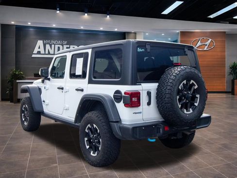 Used 2024 Jeep Wrangler Unlimited Rubicon 4xe AWD/4WD image 10