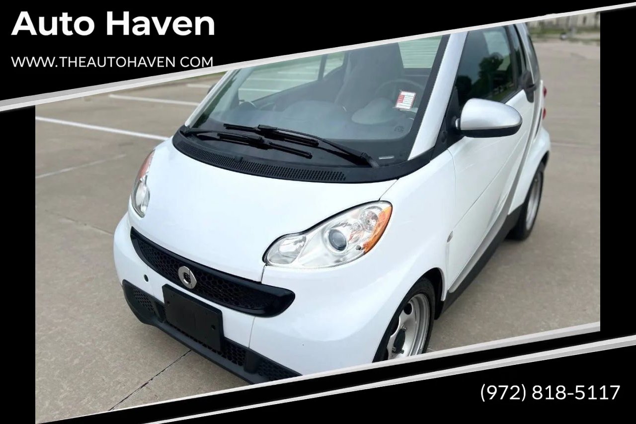 Used 2014 smart fortwo pure RWD image 1