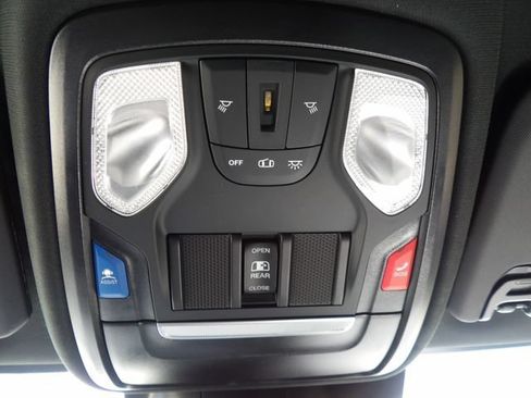 New 2026 RAM 2500 Tradesman AWD/4WD image 25