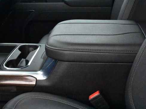 Certified 2024 Chevrolet Silverado 3500 LT w/ Convenience Package image 26