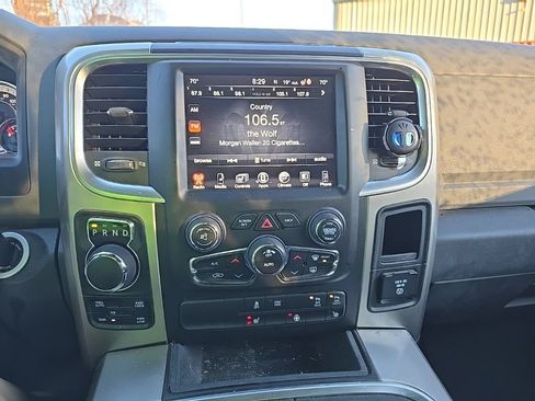 Used 2017 RAM 1500 Big Horn image 23