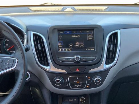 Used 2019 Chevrolet Equinox LS image 7