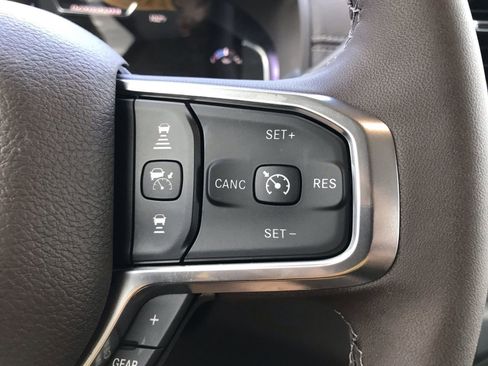 New 2026 RAM 2500 Laramie AWD/4WD image 31