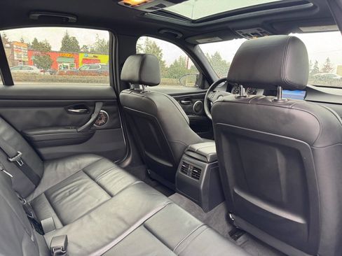 Used 2011 BMW M3 Sedan image 29