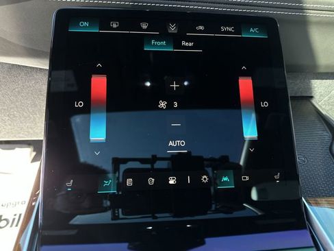 Certified 2025 Cadillac Escalade ESV Sport Platinum image 27