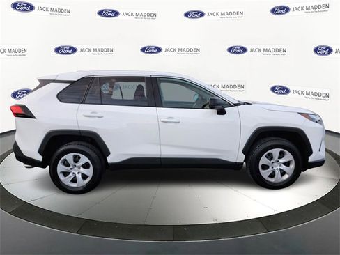 Used 2024 Toyota RAV4 LE image 6