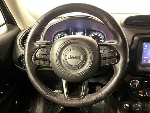 Used 2020 Jeep Renegade Altitude AWD/4WD image 18